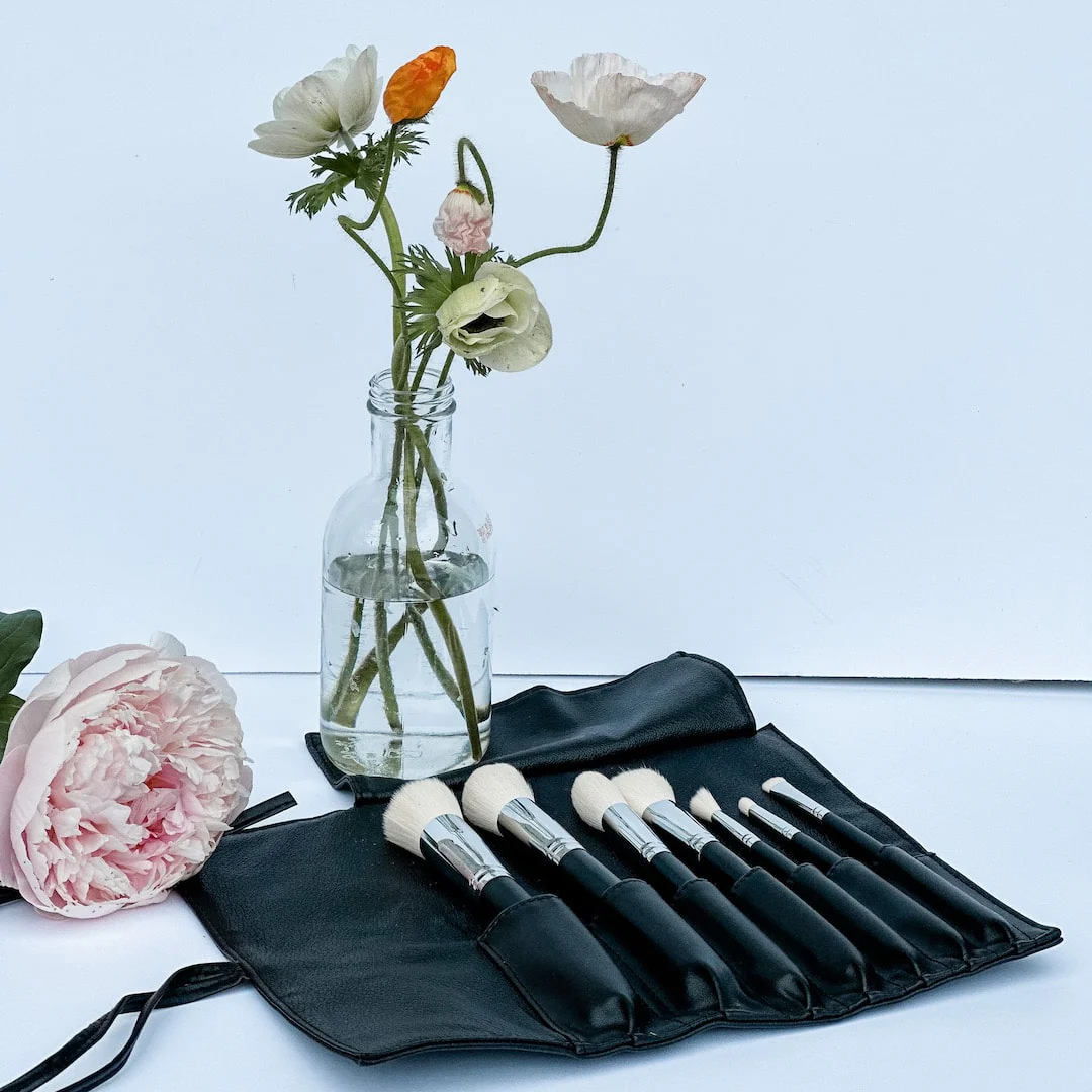 7-Piece Makeup Brush Roll - Image 6