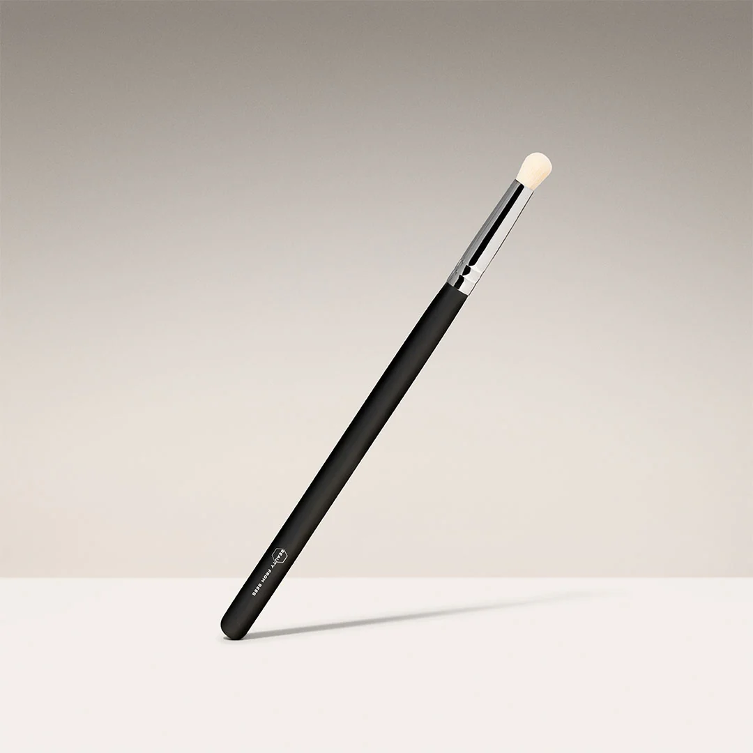 Crease Smudging Brush