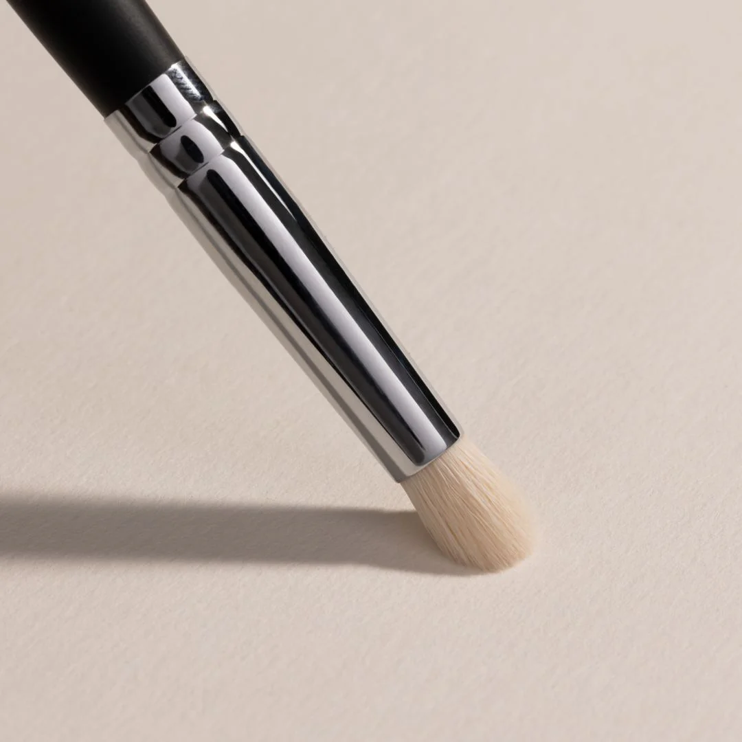 Crease Smudging Brush - Image 2