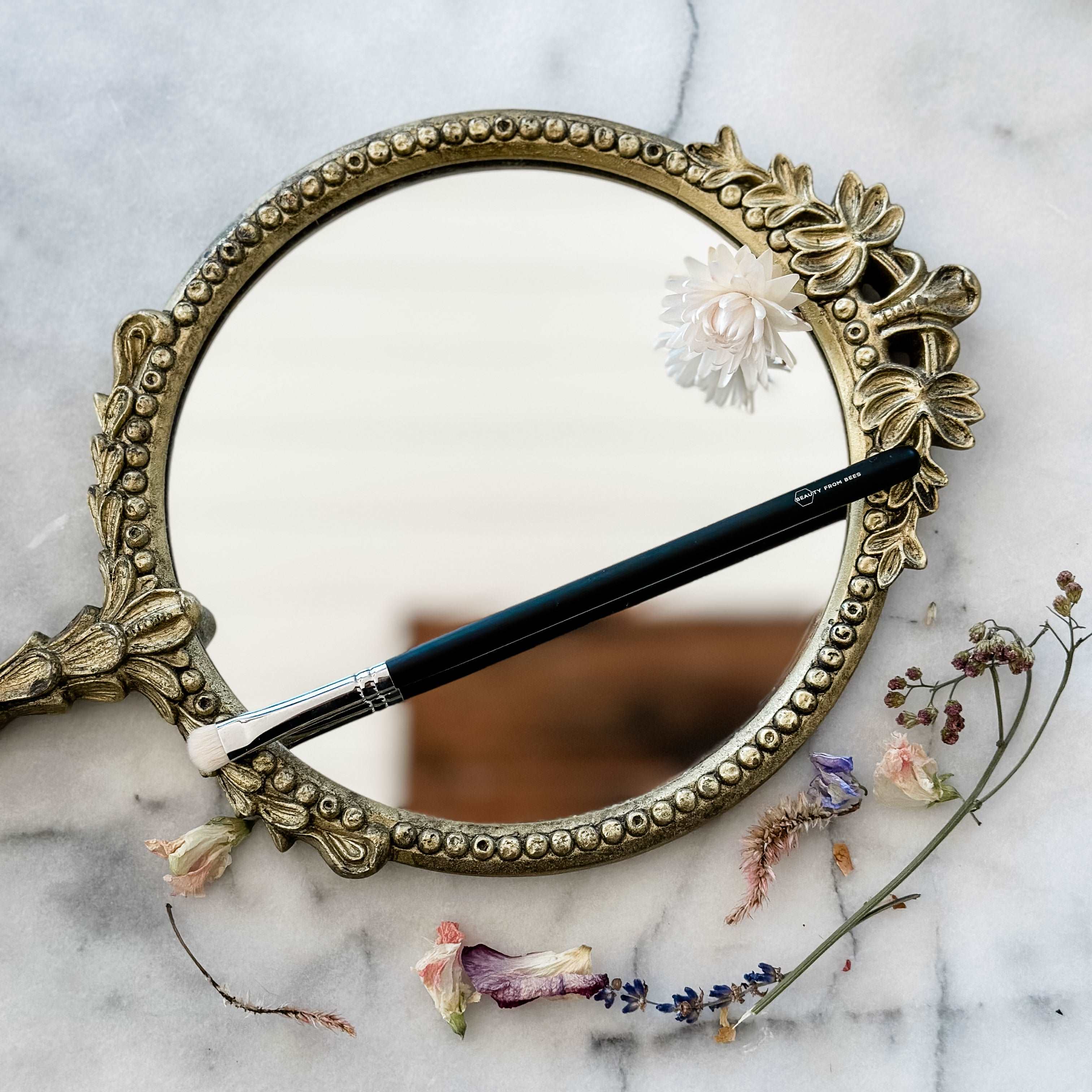 Flat Eyeshadow Brush - Image 4