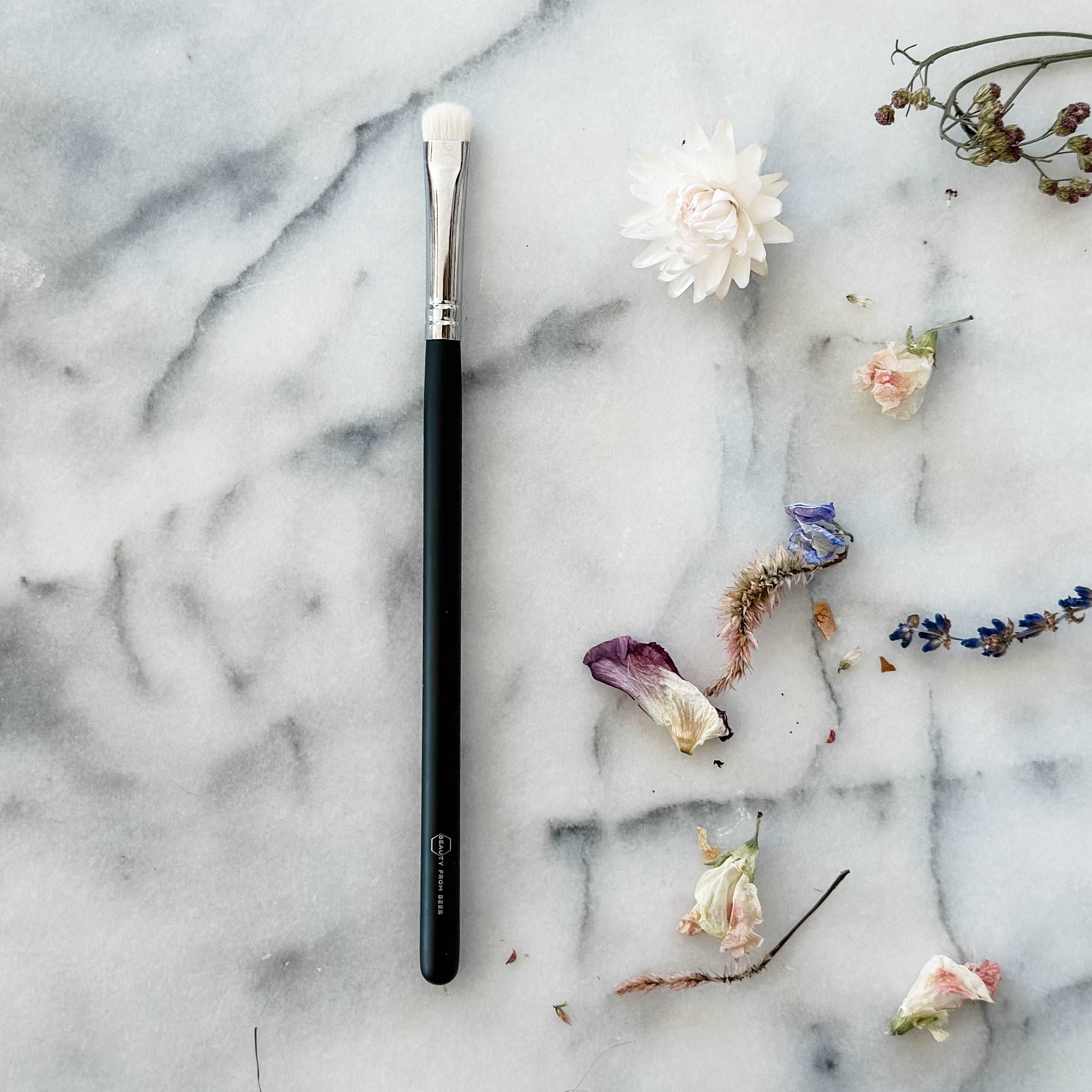 Flat Eyeshadow Brush - Image 5