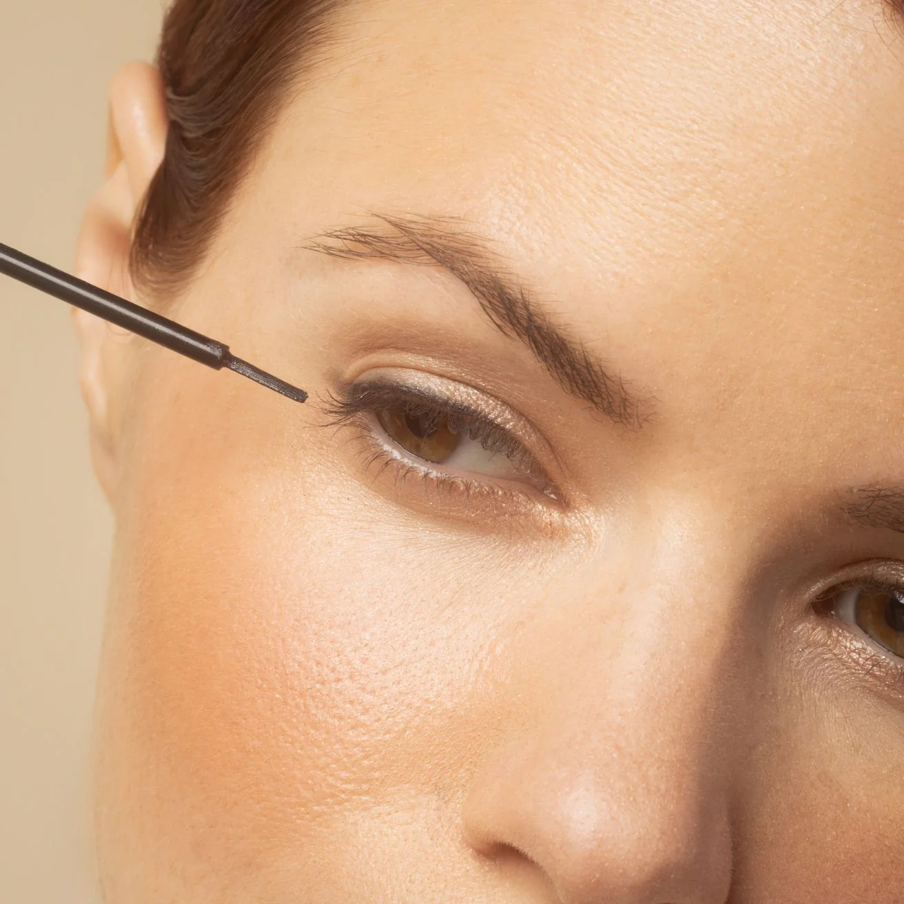 Liquid Eyeliner - Image 4